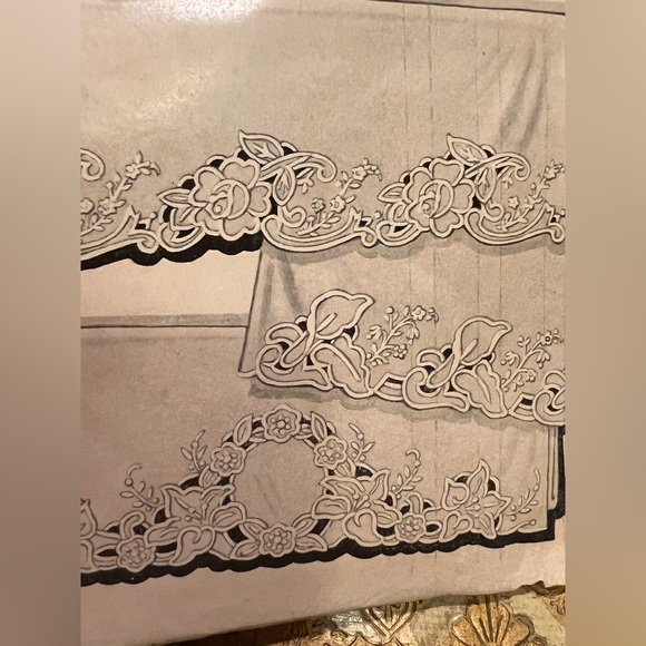 VINTAGE CUTWORK DESIGN PATTERNS. - Picture 14 of 14